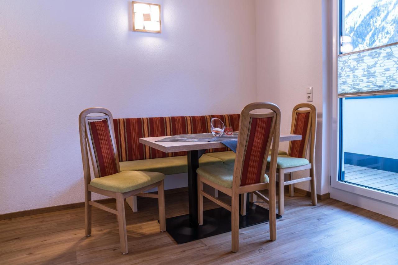 Gaestehaus Runhof Λάνγκενφελντ Δωμάτιο φωτογραφία